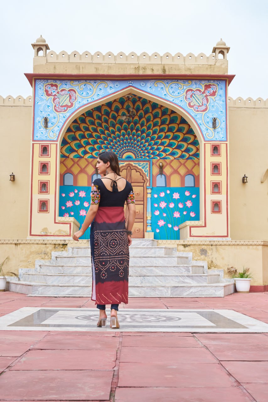 DANDIYA DESIGNER KURTA - Vastra Gehna