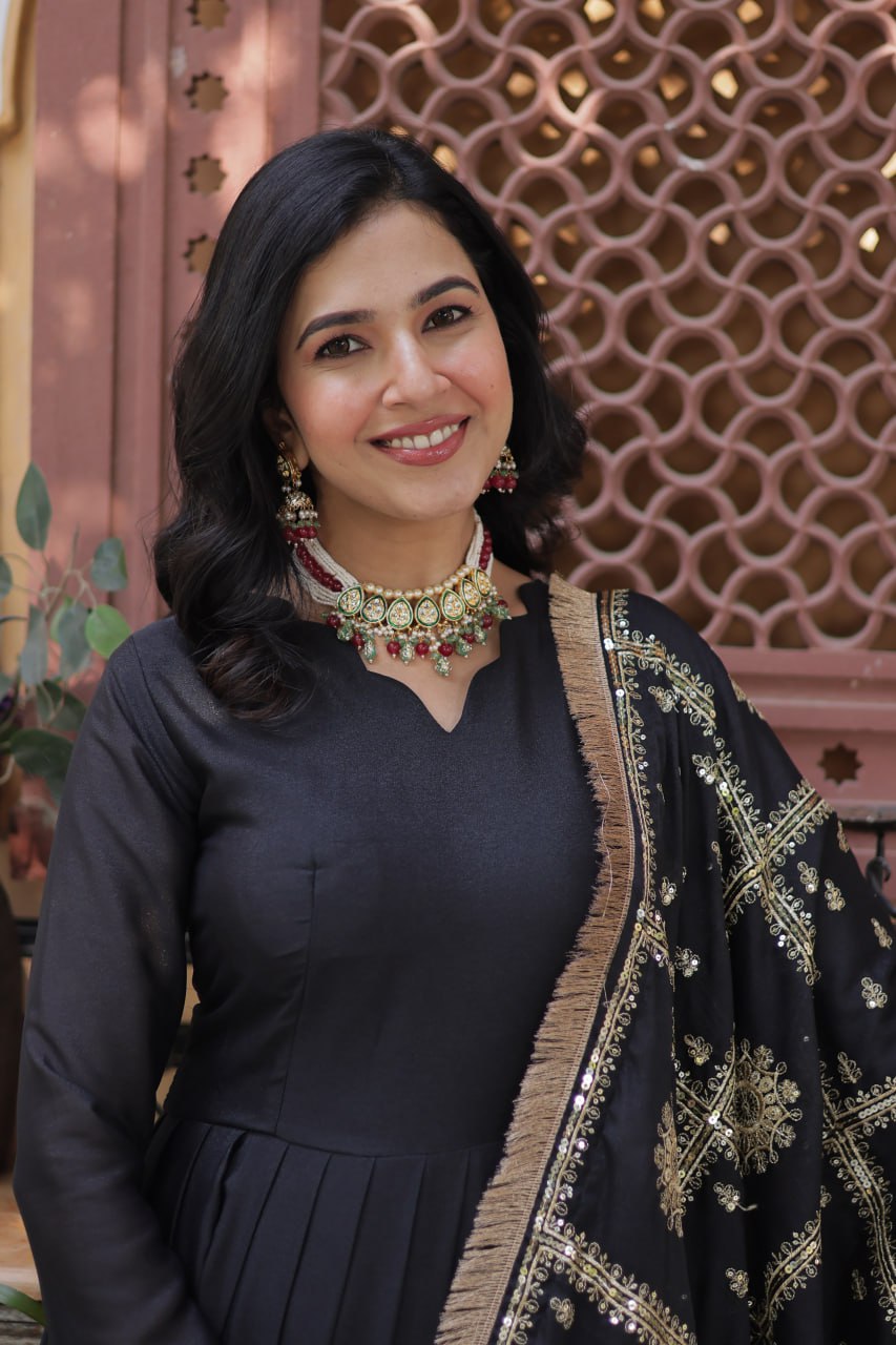 REMIUM DESIGNER READYMADE GOWN COLLECTIONS - Vastra Gehna