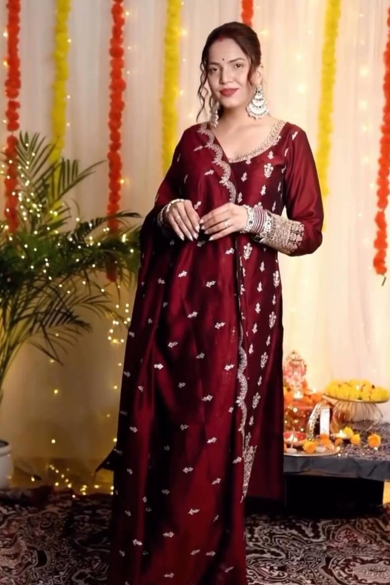 PANT WITH FANCY DUPPATA AND EMBROIDERY WORK*✅ - Vastra Gehna