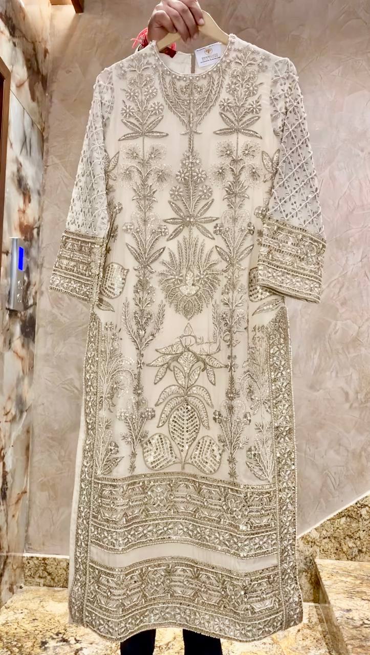 : EMBROIDERY SEQUENCES WORK * - Vastra Gehna