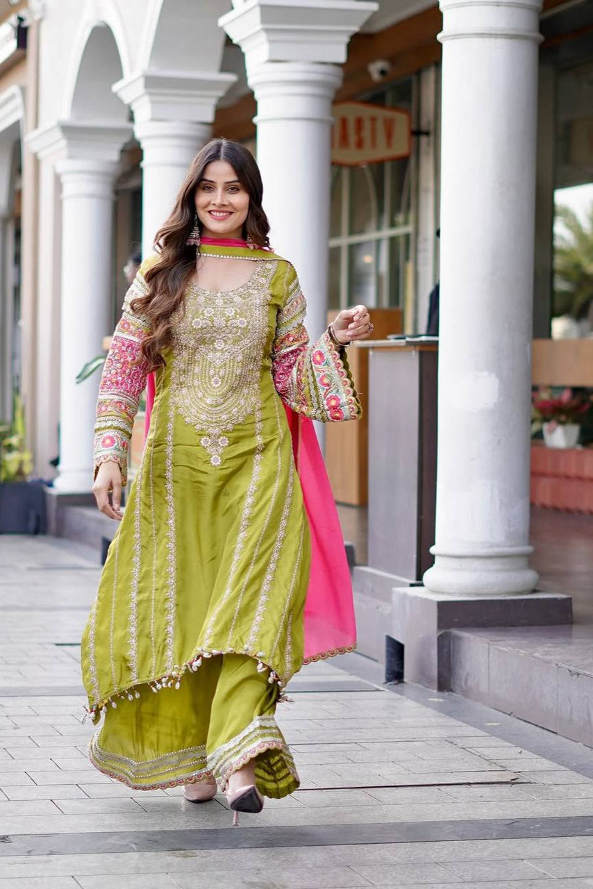 FABRICS : HEAVY VICHITRA SILK - Vastra Gehna