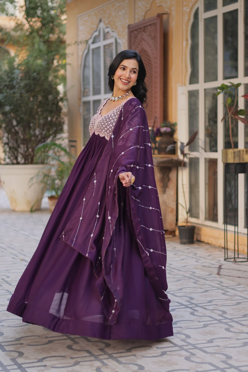 PREMIUM DESIGNER READYMADE GOWN COLLECTIONS. (Copy) - Vastra Gehna
