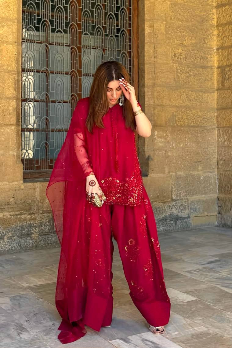 Natural Crep Silk Top-Bottom And Dupatta Set - Vastra Gehna