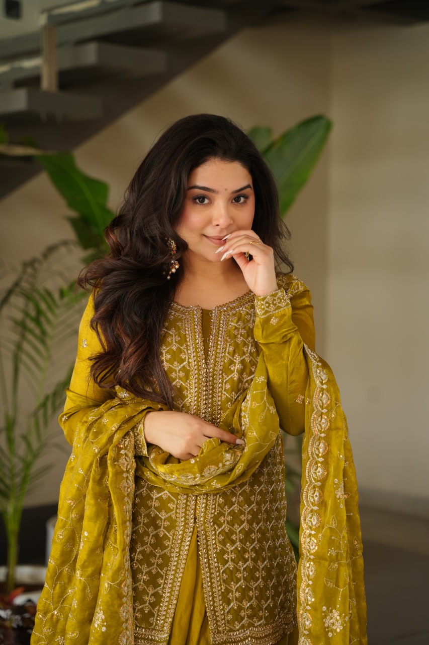 Fendy with Rich Beads Embroidered work - Vastra Gehna