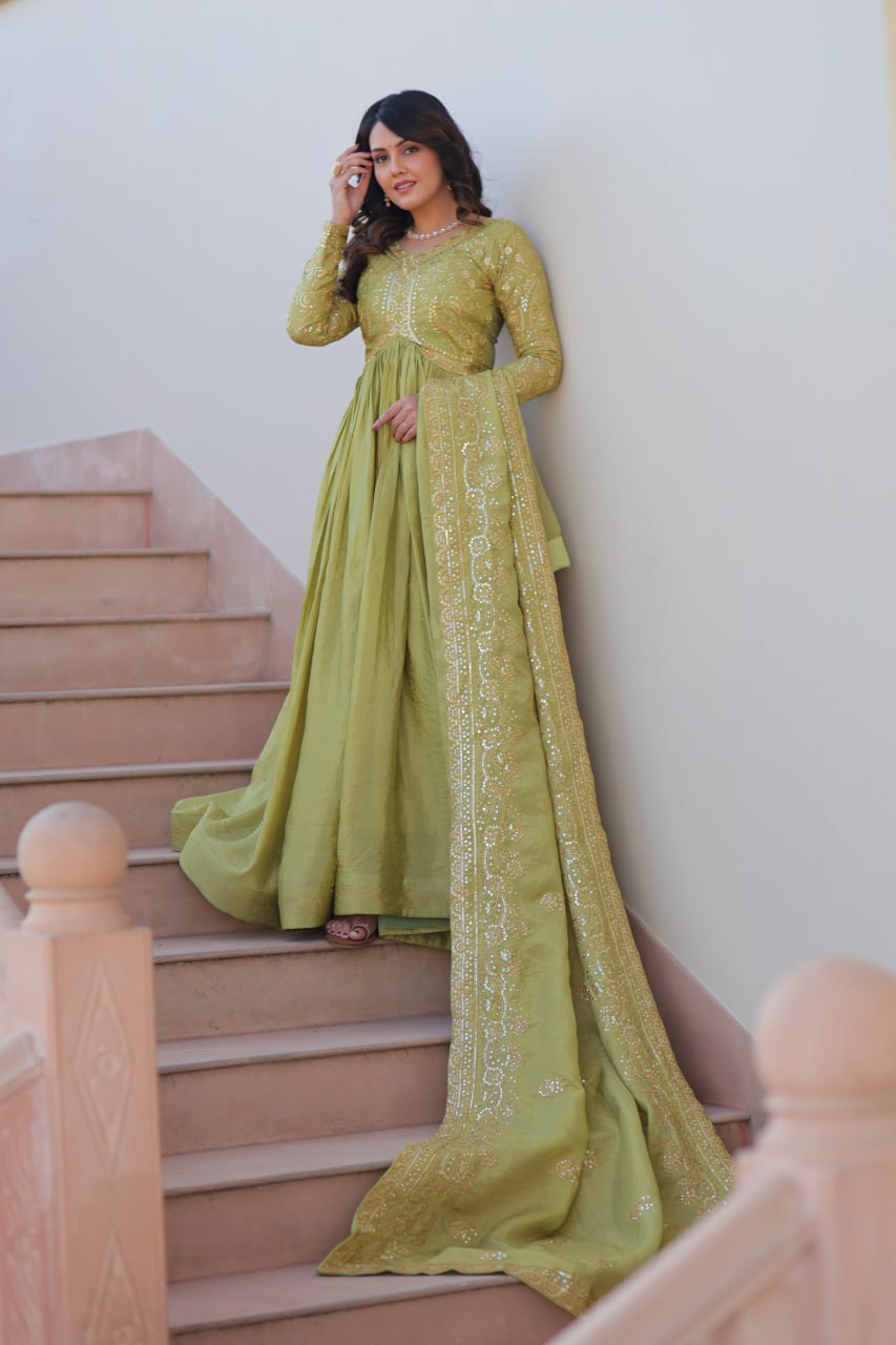Allure of Trending Gown - Vastra Gehna