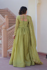Allure of Trending Gown - Vastra Gehna