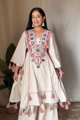 Trendy & Comfortable Cord Set - Vastra Gehna