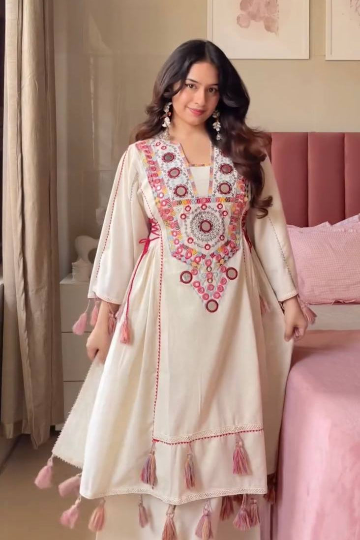 Trendy & Comfortable Cord Set - Vastra Gehna