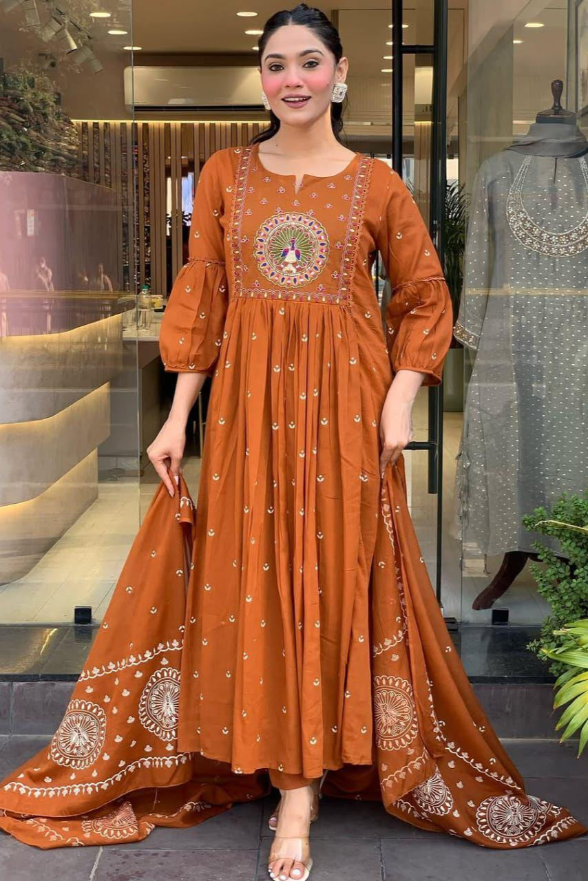 Our elegant designer thread kurta & plazzo with dupatta co-ord set pure cotton. - Vastra Gehna