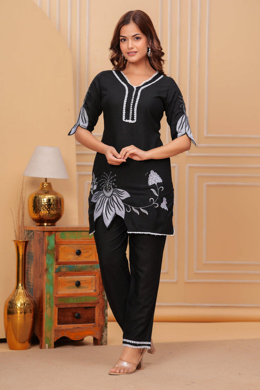 Our elegant designer floral multicolour cutting kurta & plazzo co-ord set set pure cotton - Vastra Gehna