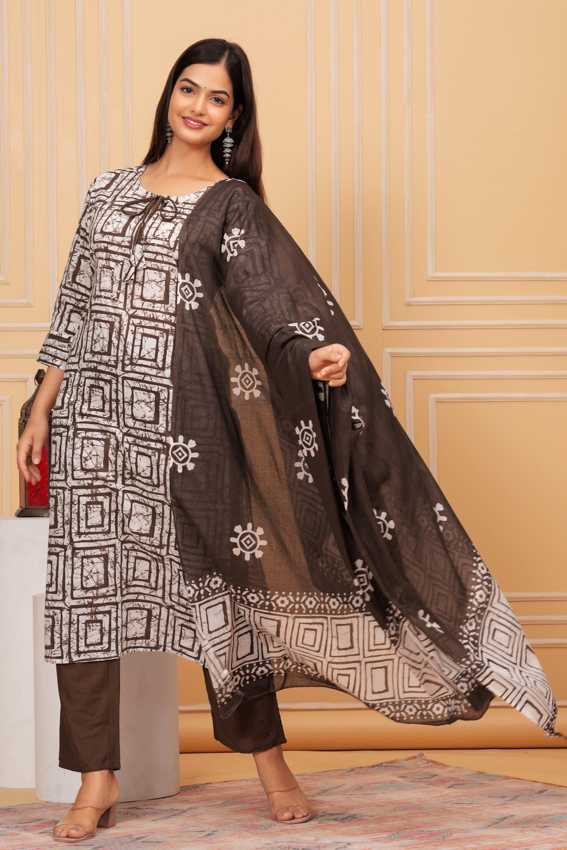 Our elegant designer kurta & plazzo with dupatta co-ord set set pure cotton - Vastra Gehna