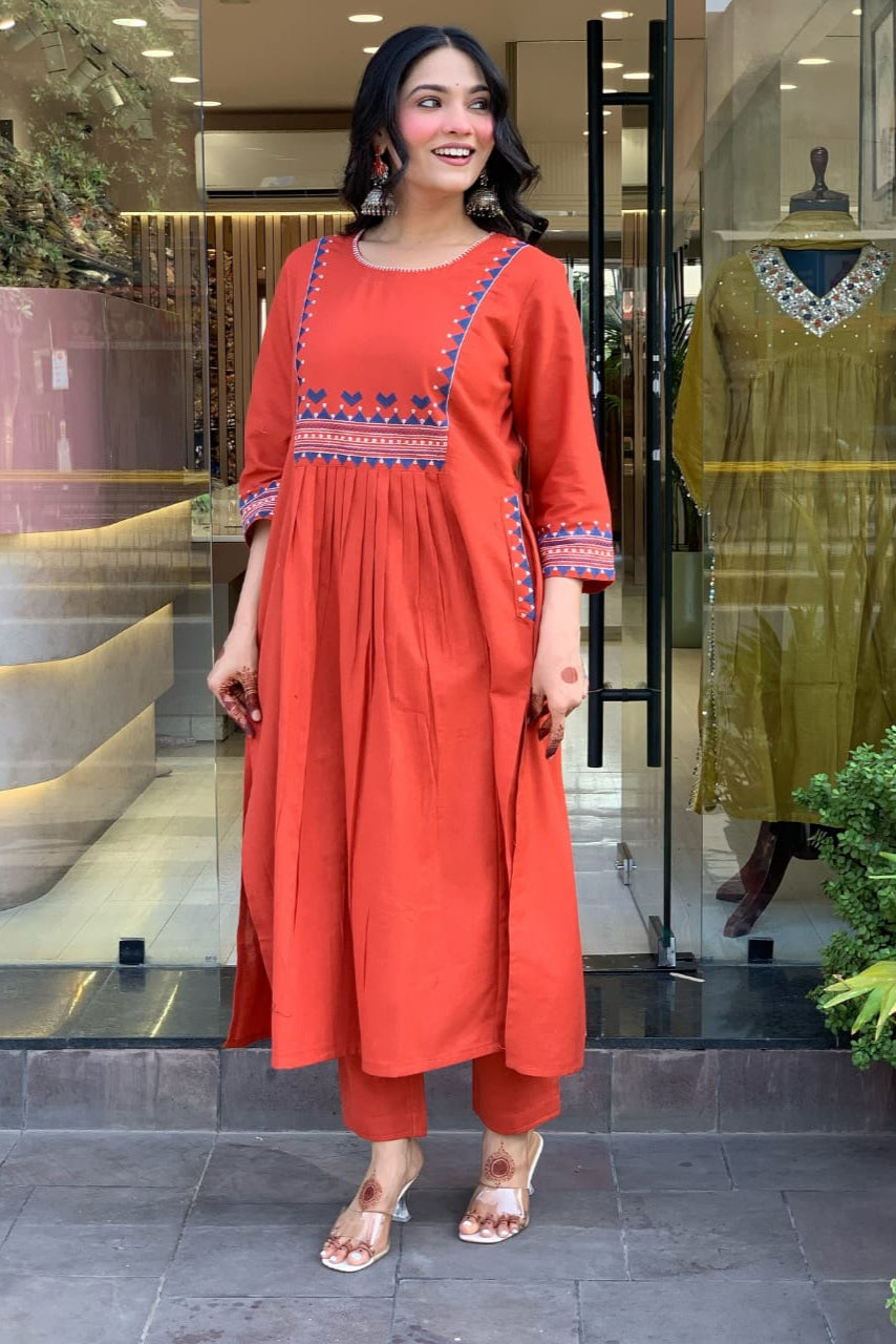 Our elegant thread kurta wih plazzo co-ord set pure cotton. - Vastra Gehna