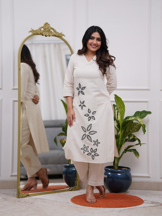 Our elegant designer kurta with pant co-ord set set pure cotton.