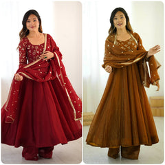 Crunchy Silk With Lace Border With Fully Flair Gown