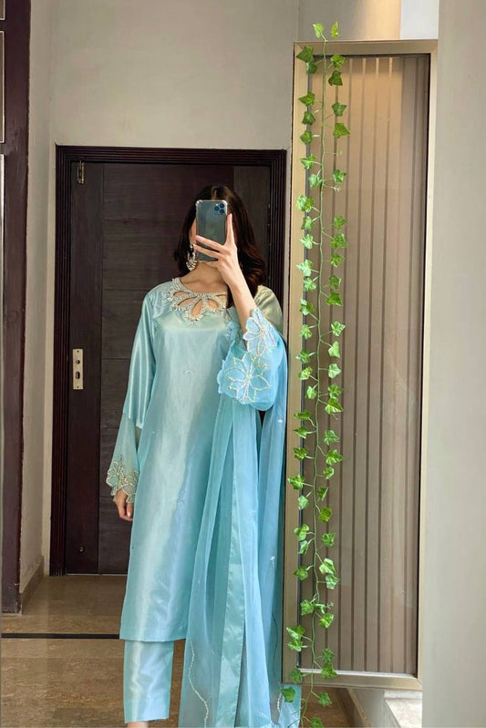 DESIGNER WEAR EXCLUSIVE 3 PIECE SUIT IN BEADS WORK ON KURTI,PLAIN PANT WITH ORGANZA DUPATTA