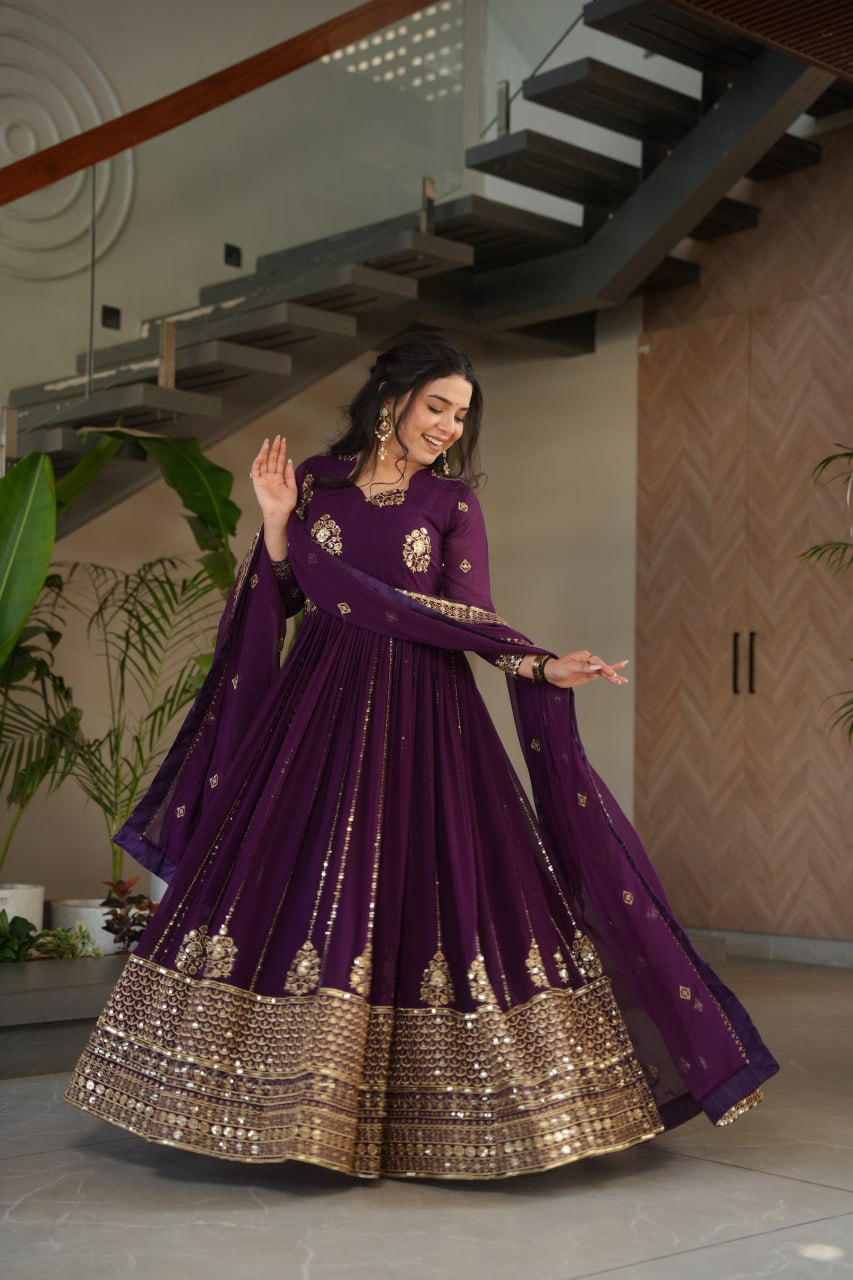 Rich Zari & Sequins - Vastra Gehna