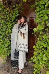 *ENHANCE THE BEAUTY OF YOUR WARDROBE WITH THIS NEWLY LAUNCHED KURTI-PLAZZO SET
