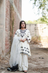 *ENHANCE THE BEAUTY OF YOUR WARDROBE WITH THIS NEWLY LAUNCHED KURTI-PLAZZO SET