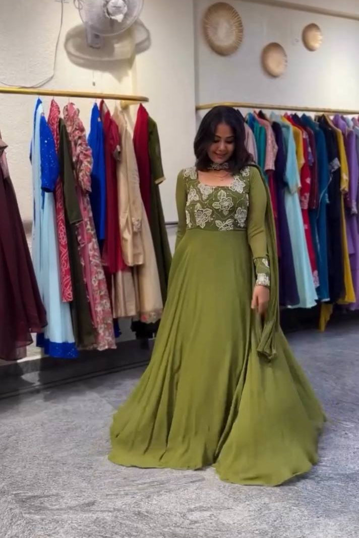 ĚSIGNER PARTY WEAR LOOK  GOWN WITH EMBROIDERY  WOR - Vastra Gehna