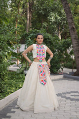 Kora Cotton With Attractive  Kutchi Gamthi  Work