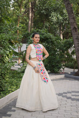 Kora Cotton With Attractive  Kutchi Gamthi  Work