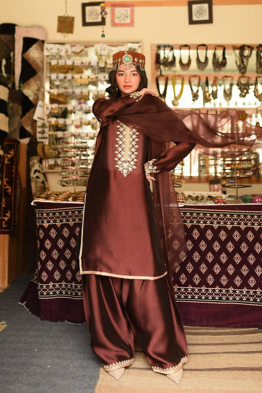 Vastra Gehna