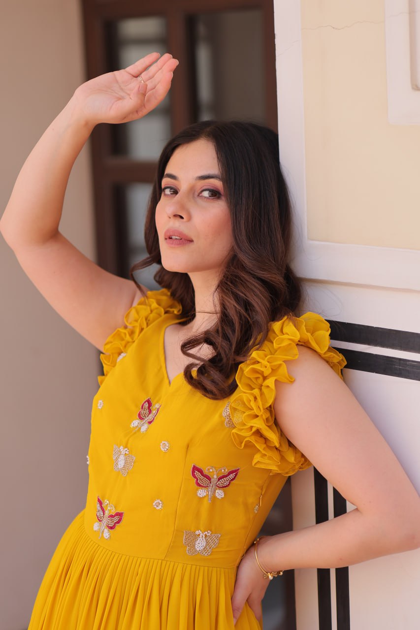 Faux Blooming DESIGNER GOWN - Vastra Gehna