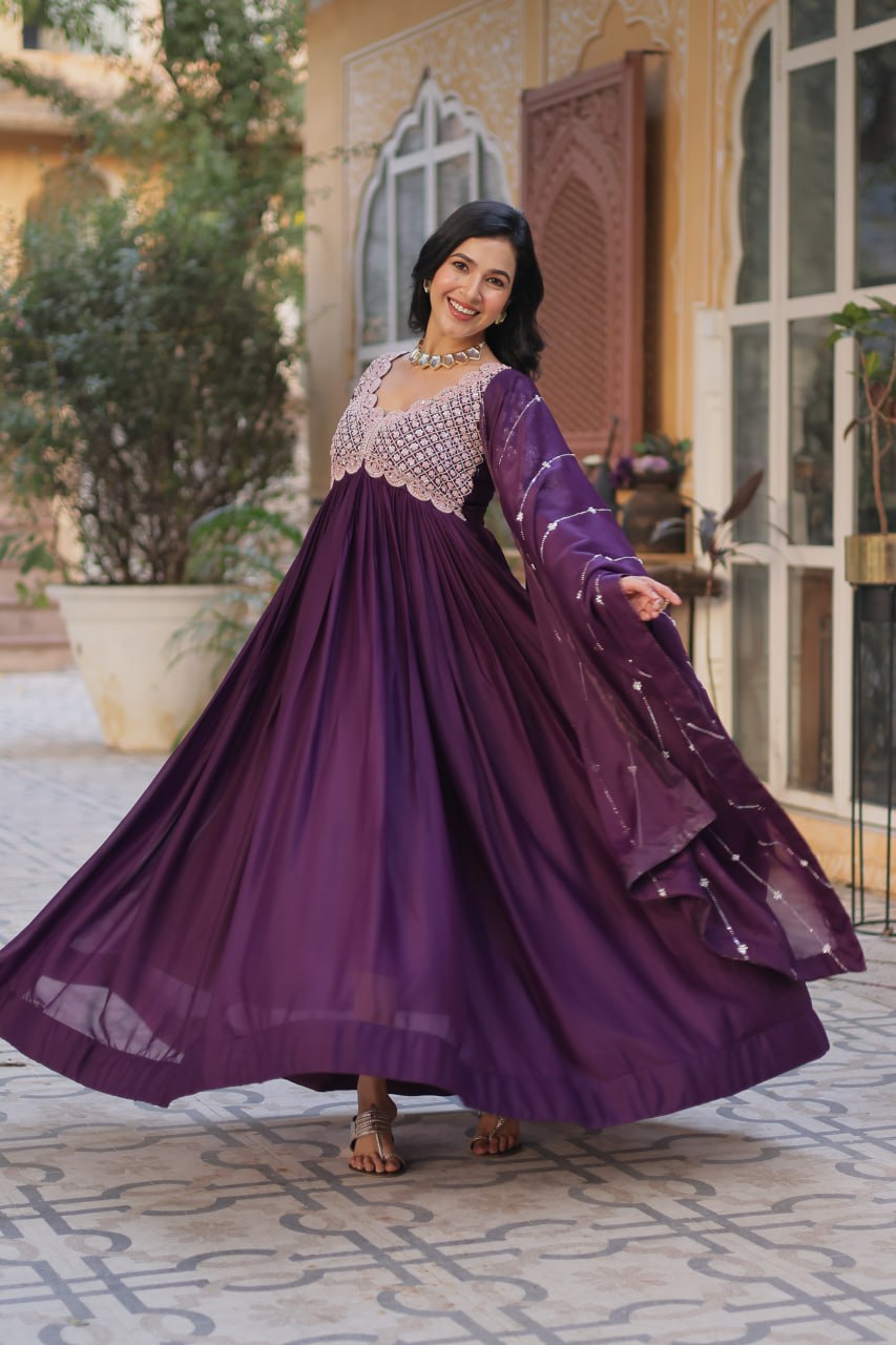 PREMIUM DESIGNER READYMADE GOWN COLLECTIONS. (Copy) - Vastra Gehna