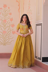 Gold Crush DESIGNER GOWN - Vastra Gehna