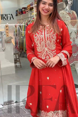 NEW ĐĚSIGNER PARTY WEAR TOP AND SARARA. - Vastra Gehna