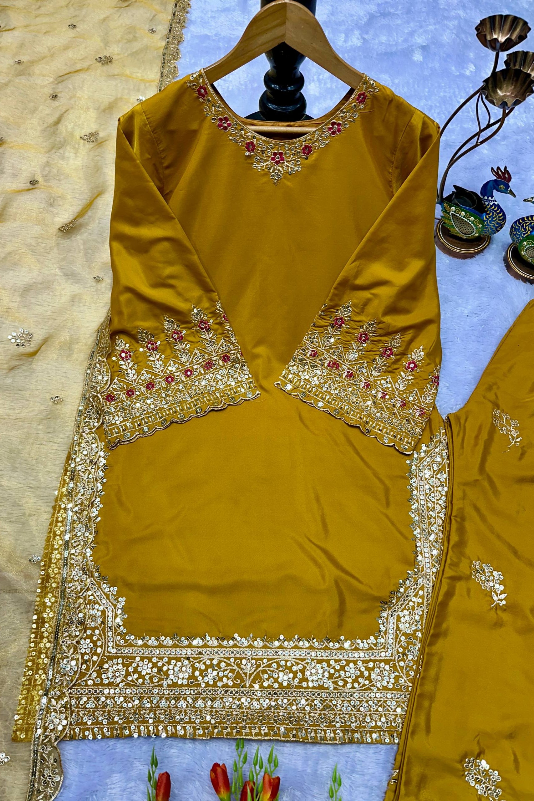 NEW ĐĚSIGNER PARTY WEAR TOP AND PLAZO - Vastra Gehna