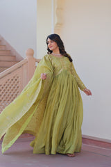 Allure of Trending Gown - Vastra Gehna