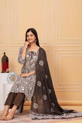 Our elegant  designer kurta & plazzo with dupatta co-ord set set pure cotton - Vastra Gehna