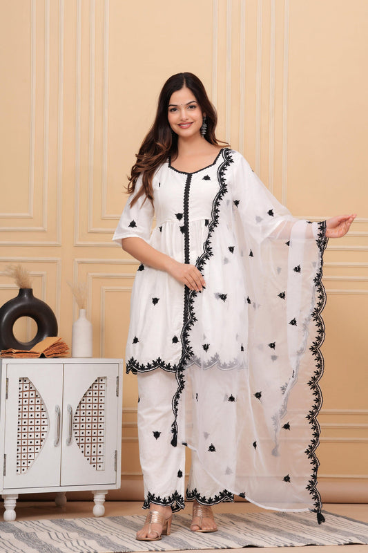 Our elegant designer  black thread work kurta & plazzo with dupatta co-ord set pure cotto - Vastra Gehna