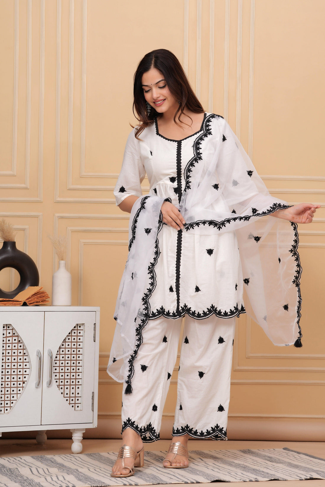 Our elegant designer  black thread work kurta & plazzo with dupatta co-ord set pure cotto - Vastra Gehna