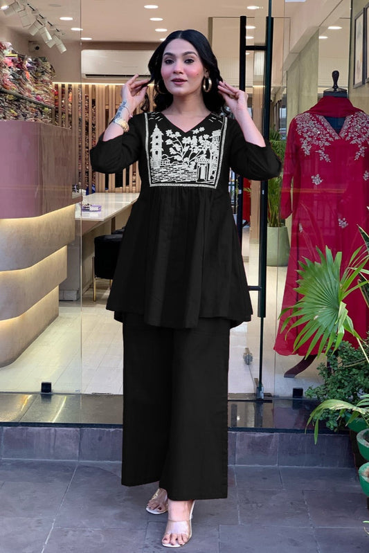 Our elegant designer thread kurta & plazzo  co-ord set pure cotton. - Vastra Gehna