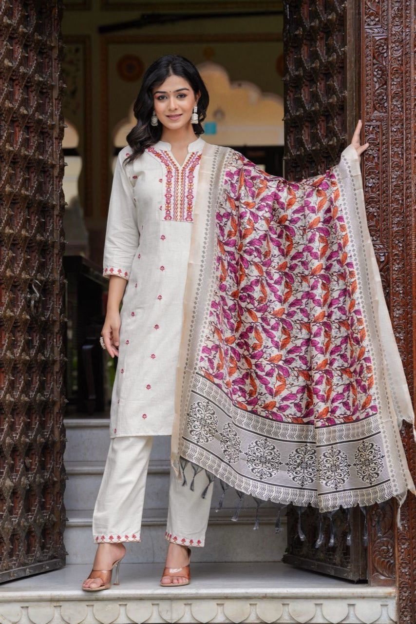 Our elegant designer printed kurta & plazzo with dupatta co-ord set set pure cotton. - Vastra Gehna