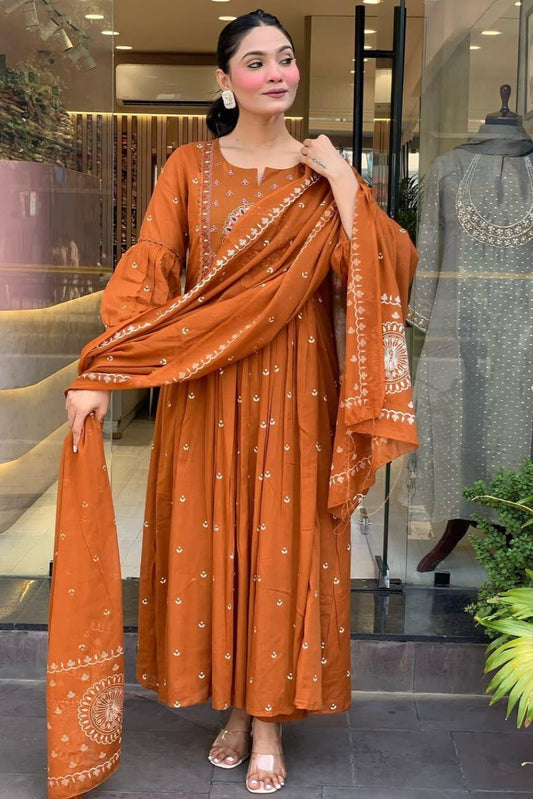 Our elegant designer thread kurta & plazzo with dupatta co-ord set pure cotton. - Vastra Gehna