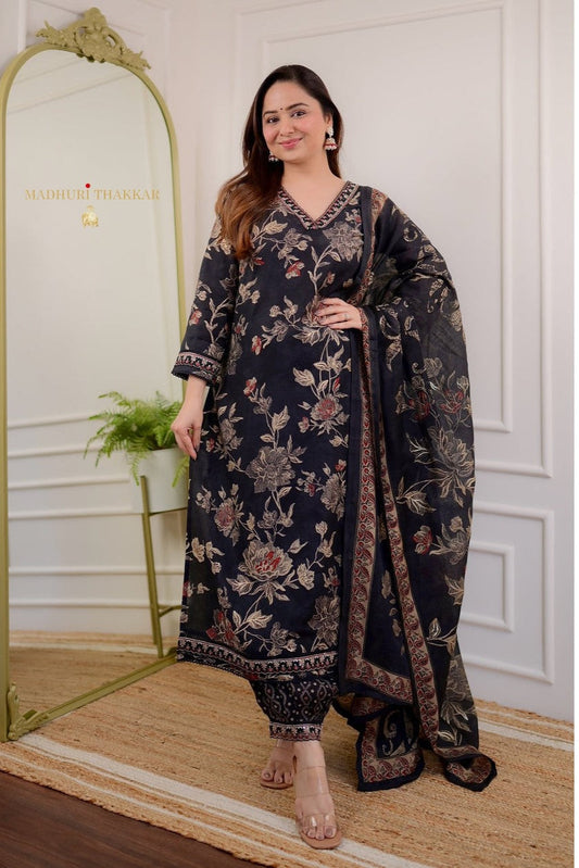 Our elegant designer printed kurta plazzo with dupatta co-ord set set pure cotton. - Vastra Gehna