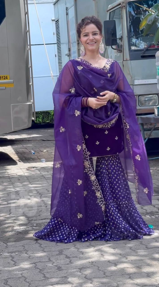 Pure Heavy Viscous Velvet With Heavy Embroidery Multi Needle Sequence suit