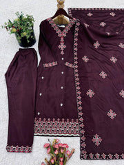 *Presenting  New Real Modeling Designer Party Wear Look Top-Bottom and Dupatta With Heavy Embroidery Work*