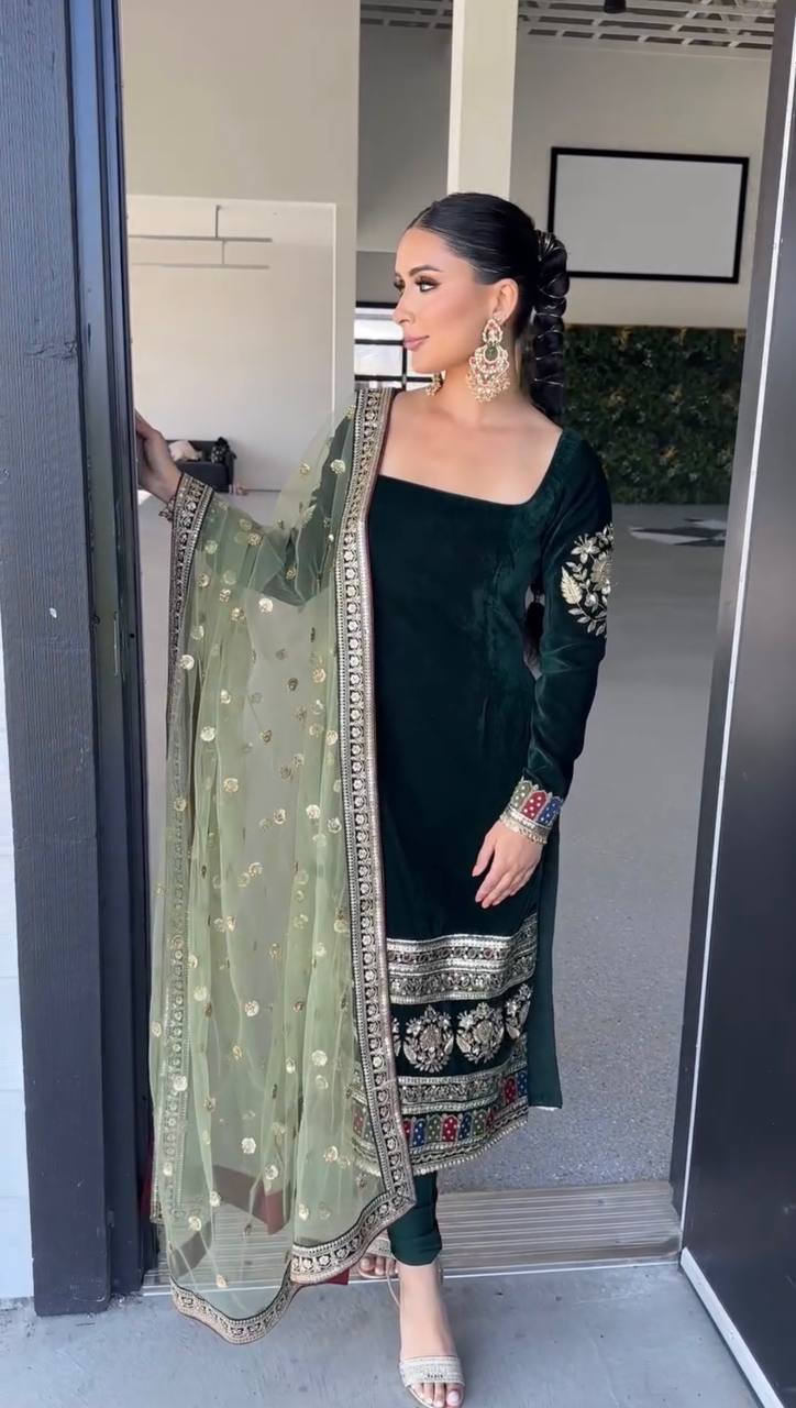 *Launching New Party Wear Viscose Velvet Designer Look Top-Dupatta and Fully Stiched Bottom With Heavy Embroidery Siquance Work