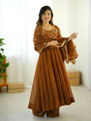 Crunchy Silk With Lace Border With Fully Flair Gown