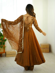 Crunchy Silk With Lace Border With Fully Flair Gown