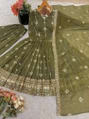 *Elegant Heavy Embroidered Sequence Work Set*