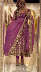 *Presenting New Đěsigner Anarkali Suit In New Fancy Style*