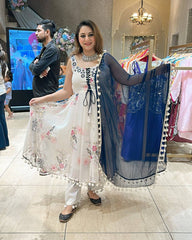 *Heavy 1000 Butti Georgette With Digital Print And Mirror Work With Pom Pom Lace Border With Fully Flair*