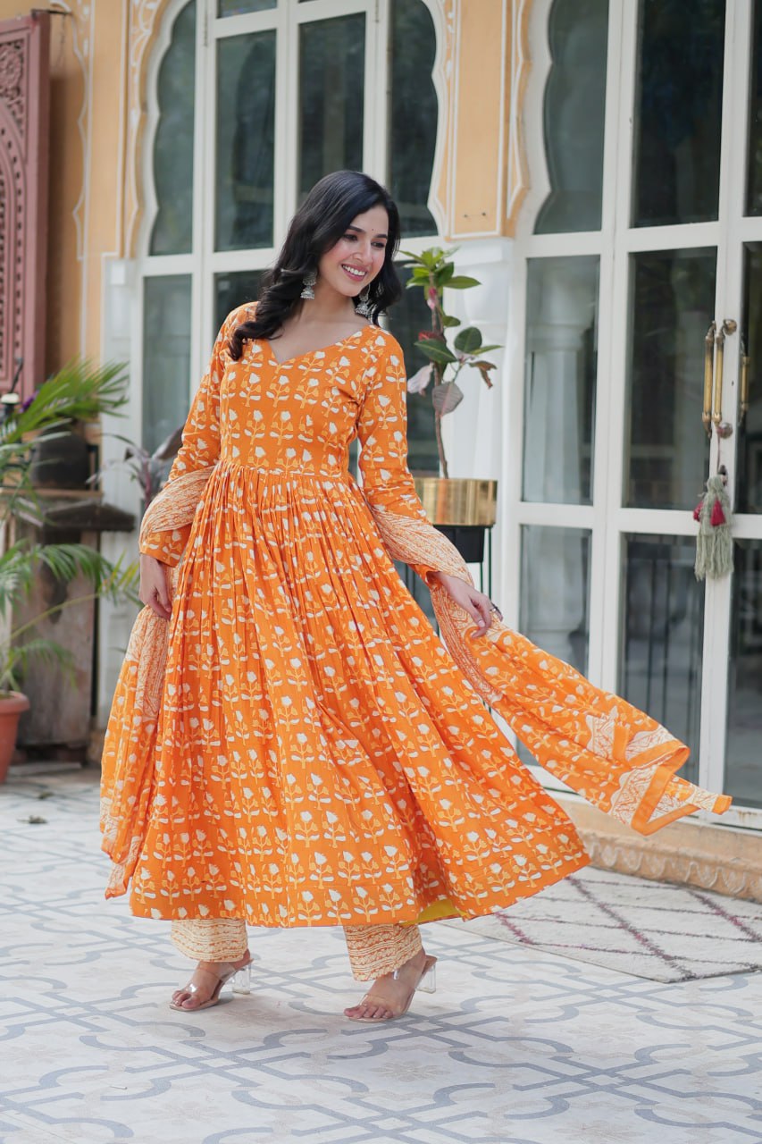 Elegant V-Neck Cotton Suit Set with Dupatta – Everyday Grace - Vastra Gehna