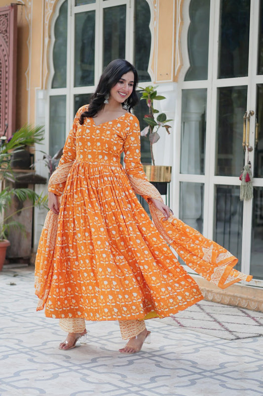 Elegant V-Neck Cotton Suit Set with Dupatta – Everyday Grace - Vastra Gehna