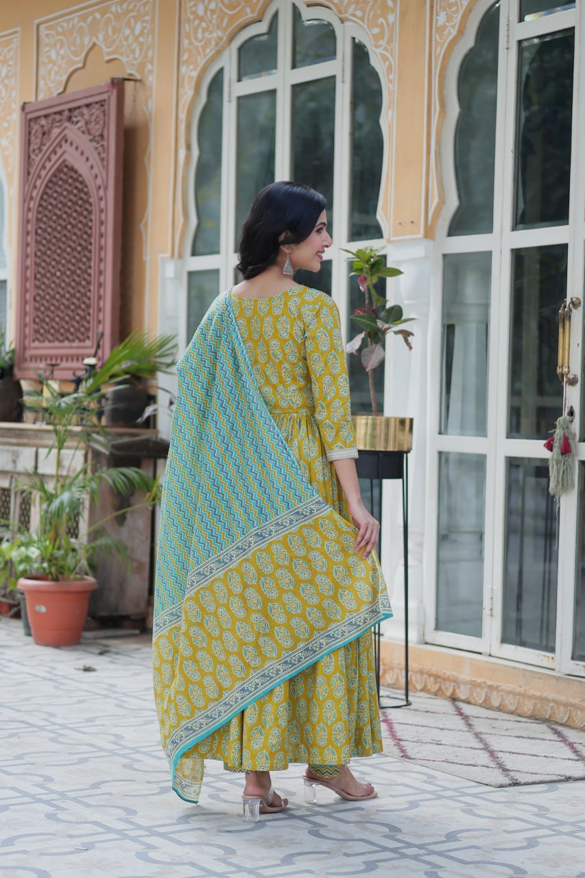 Soft Elegance – Pure Cotton Kurta Set with Dupatta - Vastra Gehna
